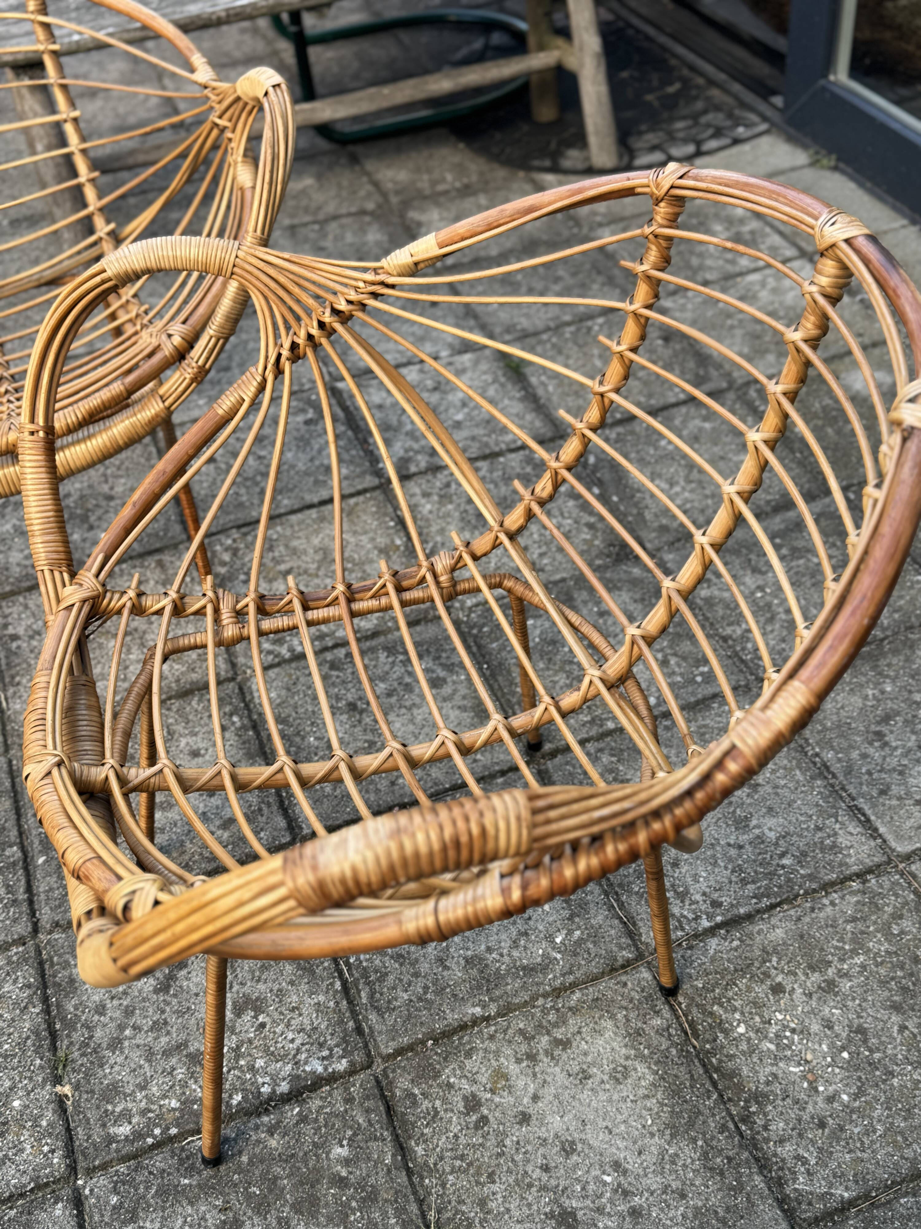 Chaises italiennes modernes en rotin et métal du milieu du siècle