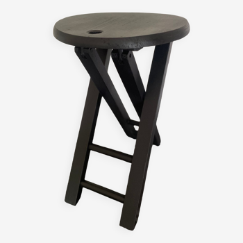 Foldable stool