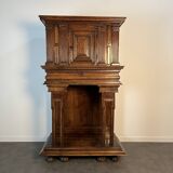 Credenza, carved walnut cabinet from the 17th century Renaissance.