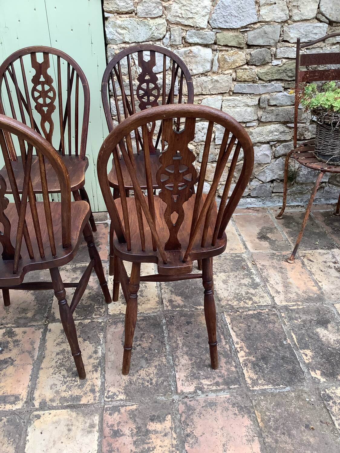 8 Windsor chairs
