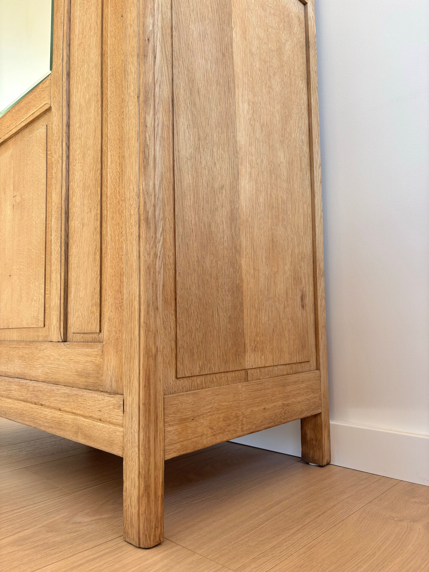 Art Deco oak wood bonnetière wardrobe, renovated.