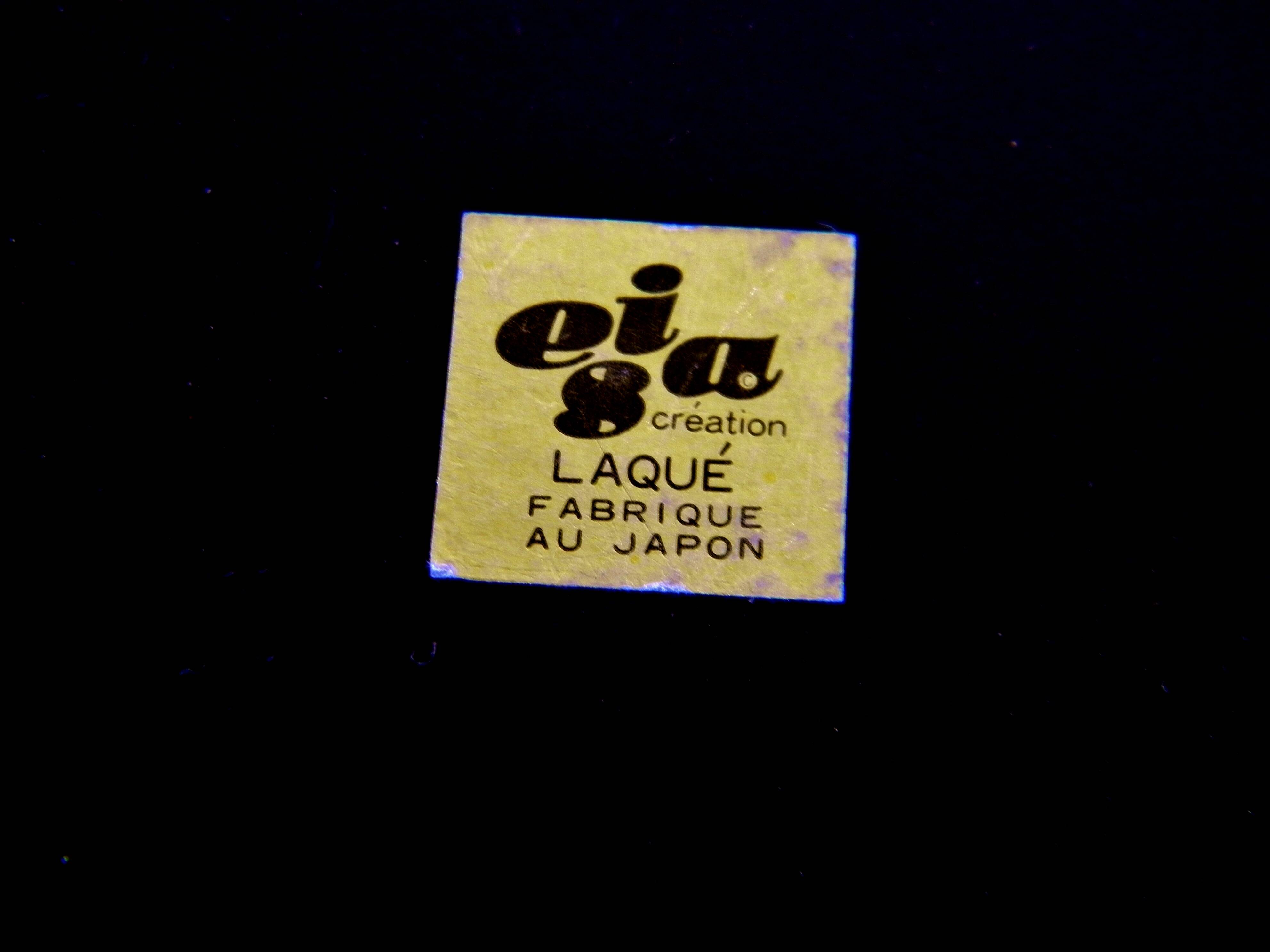 Lacquered plate "iris" 48 x 29 cm - japan 1970