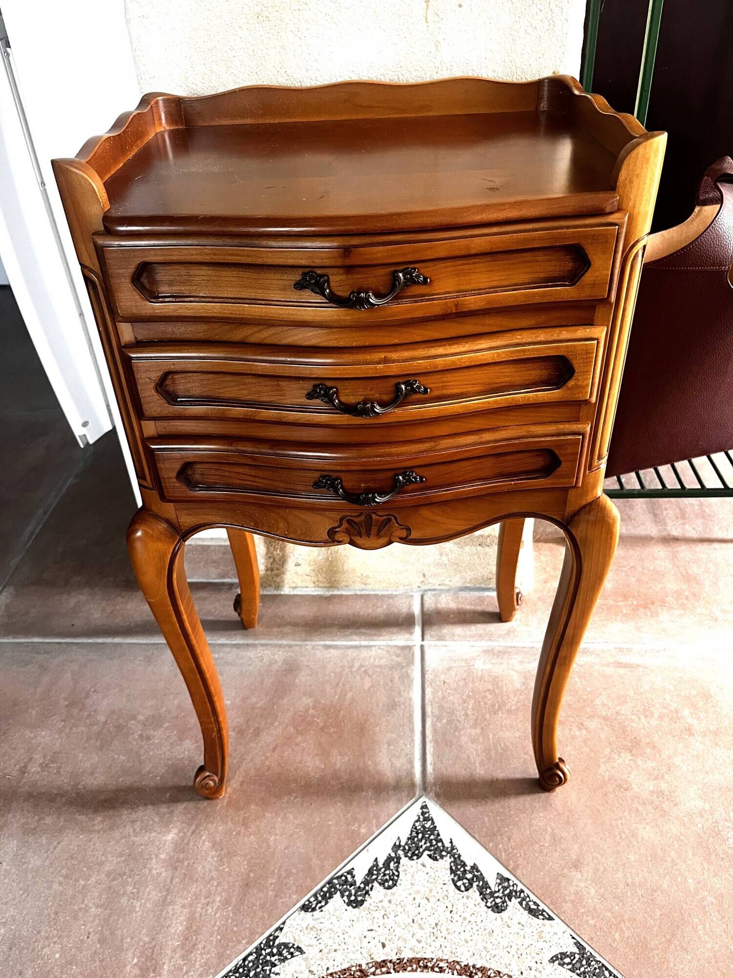 Bedside table