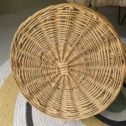 Serviteur / porte bouteilles en rotin naturel