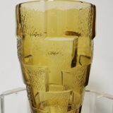 Vase stylisé en verre jaune, art déco
