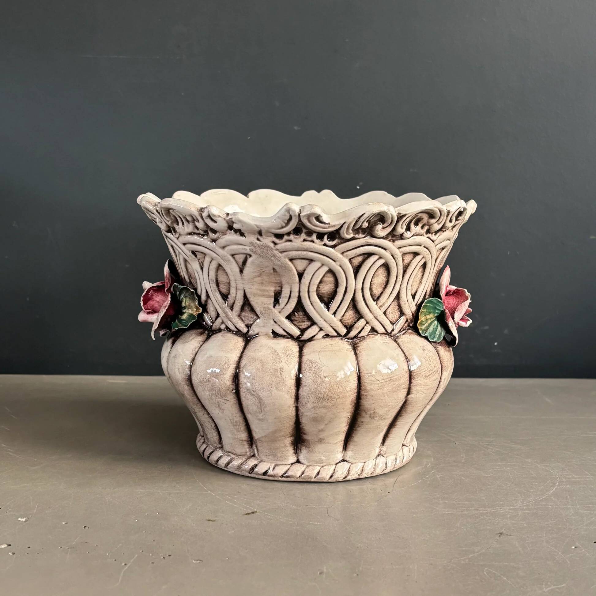 Italian earthenware cache-pot - Majolica - Bassano Pottery - Ref 1218