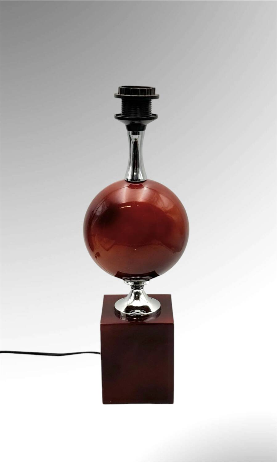 Lacquered metal table lamp Design by Philippe Barbier Vintage 1970