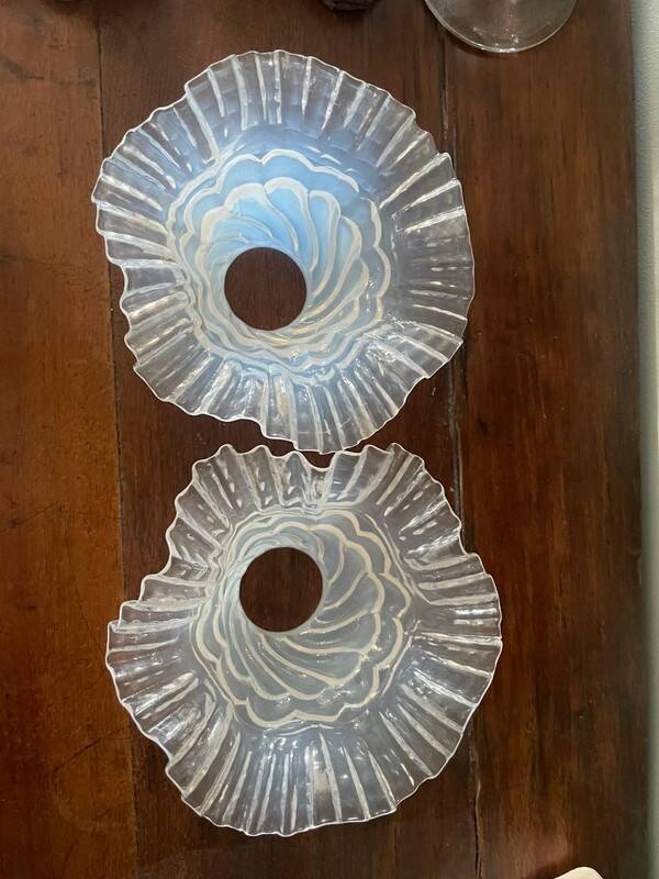 2 tulipes dentelle en opaline