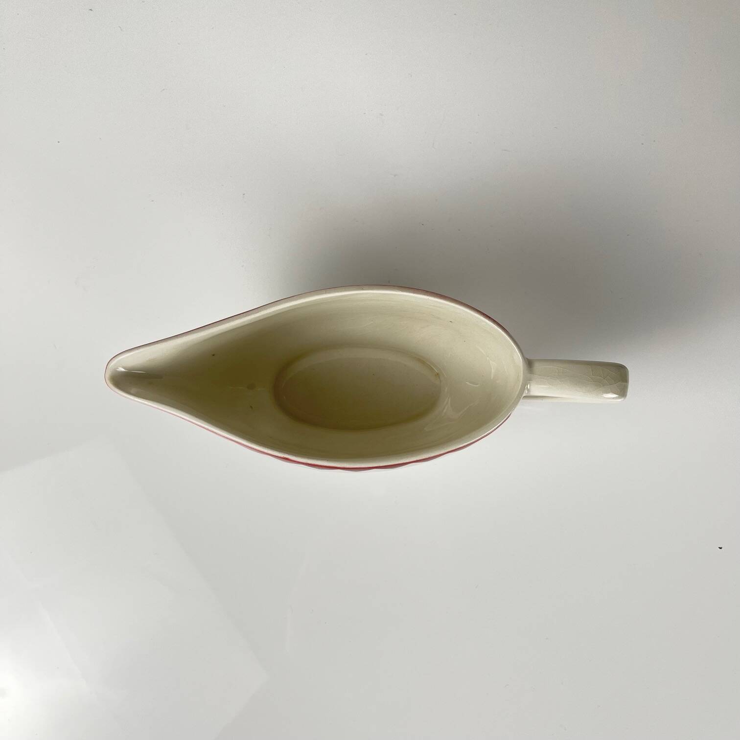 Sarreguemines "Oeillet" Sauceboat, 1920-50