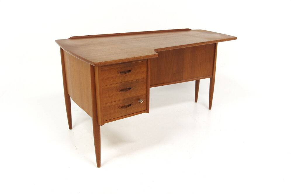 Scandinavian teak desk, Göran Strand, Lelångs Möbelfabrik, Sweden, 1950