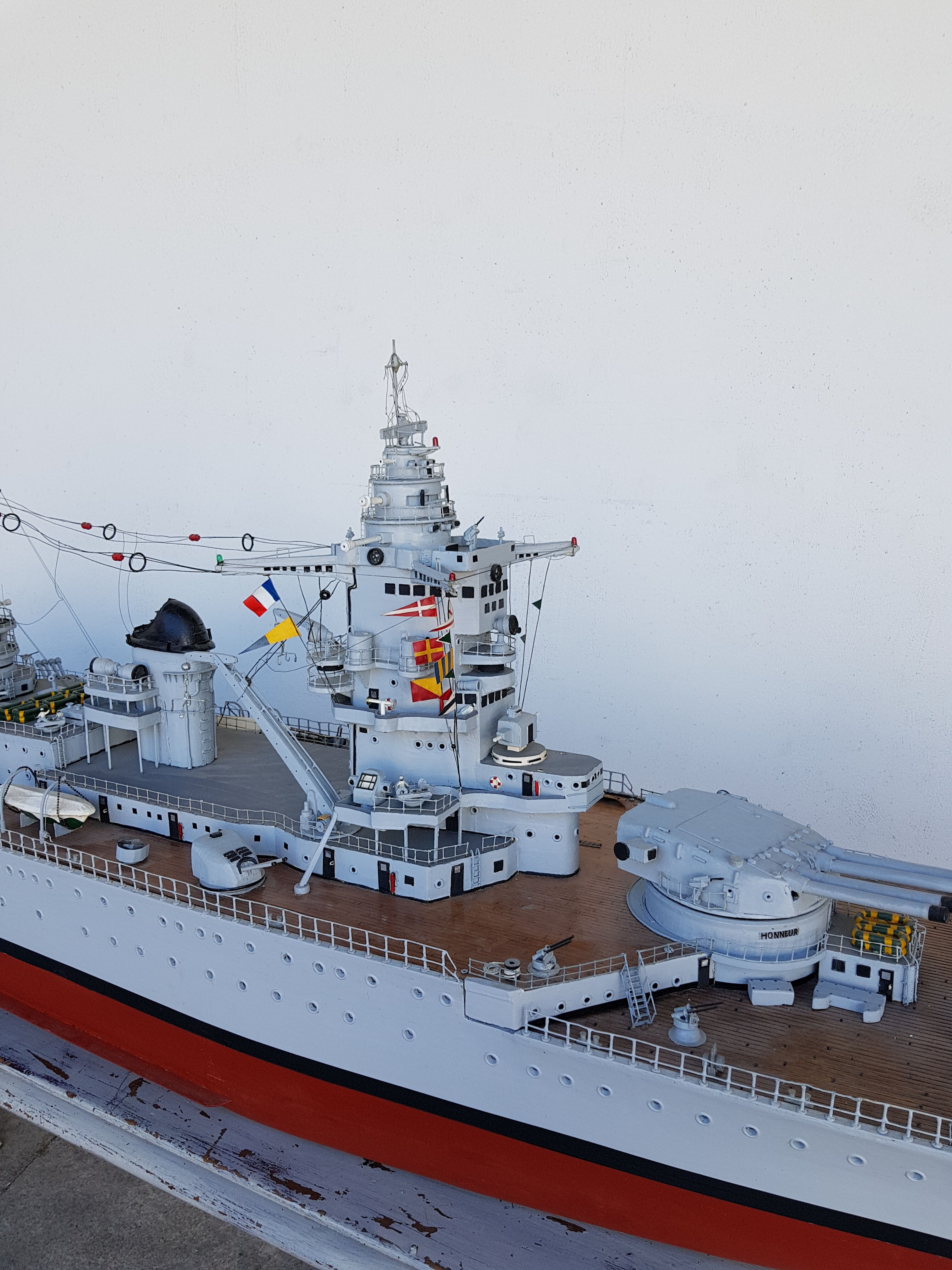 Maquette de navire de guerre 