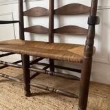 Wood and straw banquette