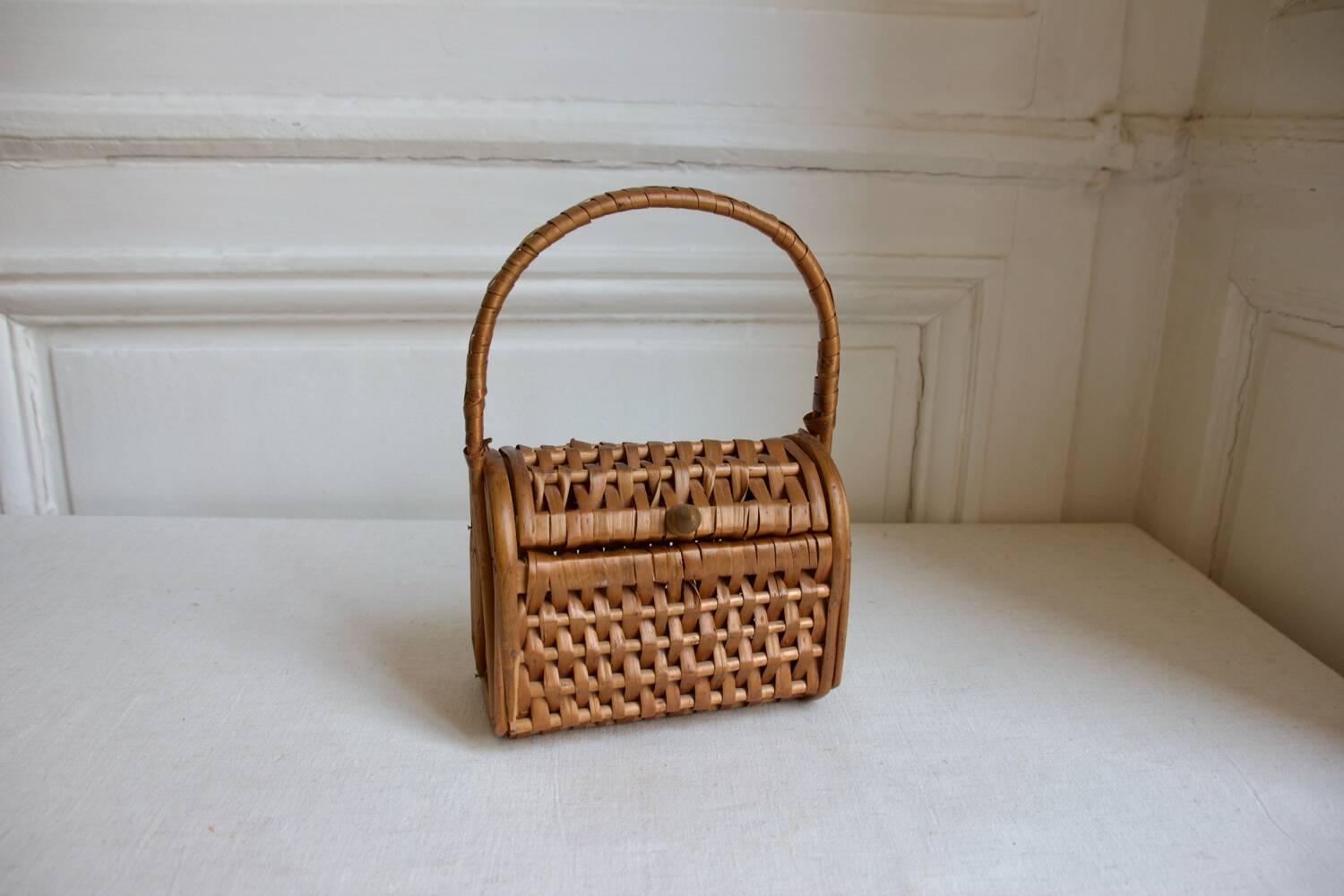 Panier en bois et en osier