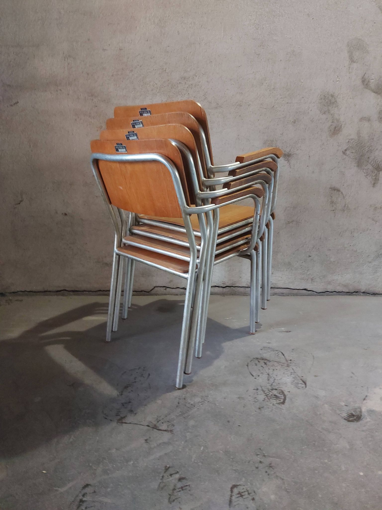 Fauteuil en bois et aluminium par Alpos, années 1970