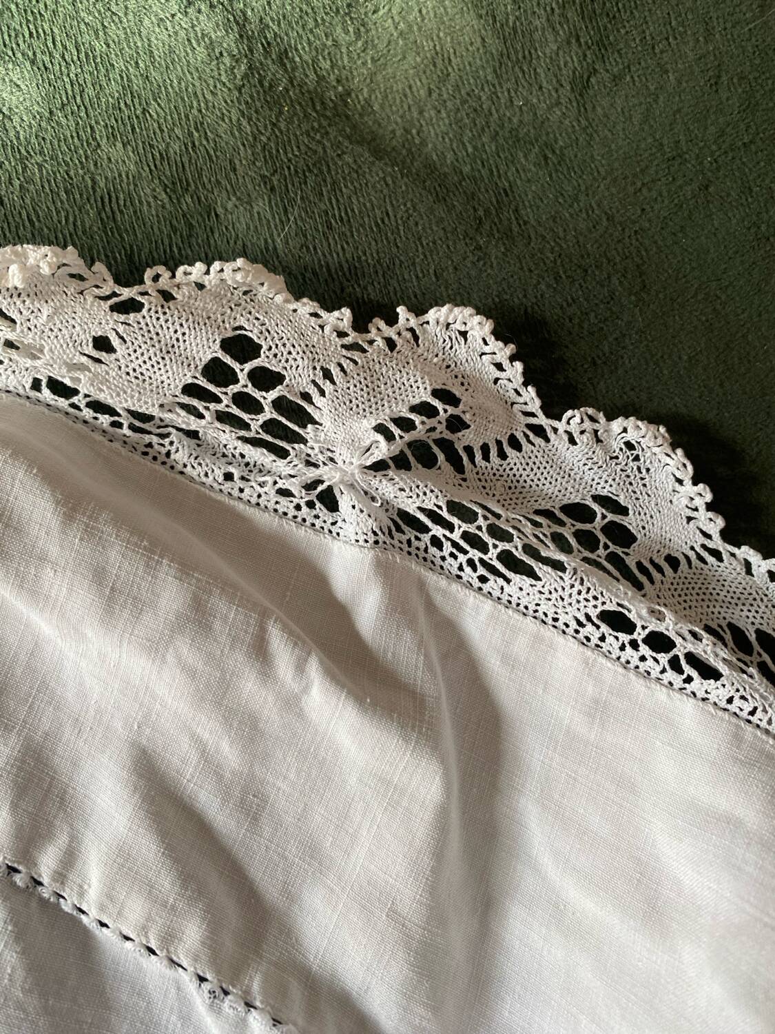 Monogram linen sheet, late 19th century.