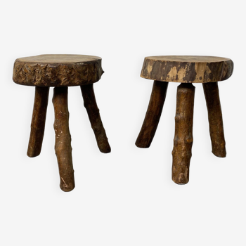 Paire de tabouret tripodes en bois brut