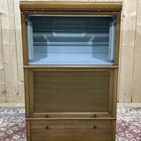 Vitrine en noyer et chêne de la marque MD, fabrication des années 1960