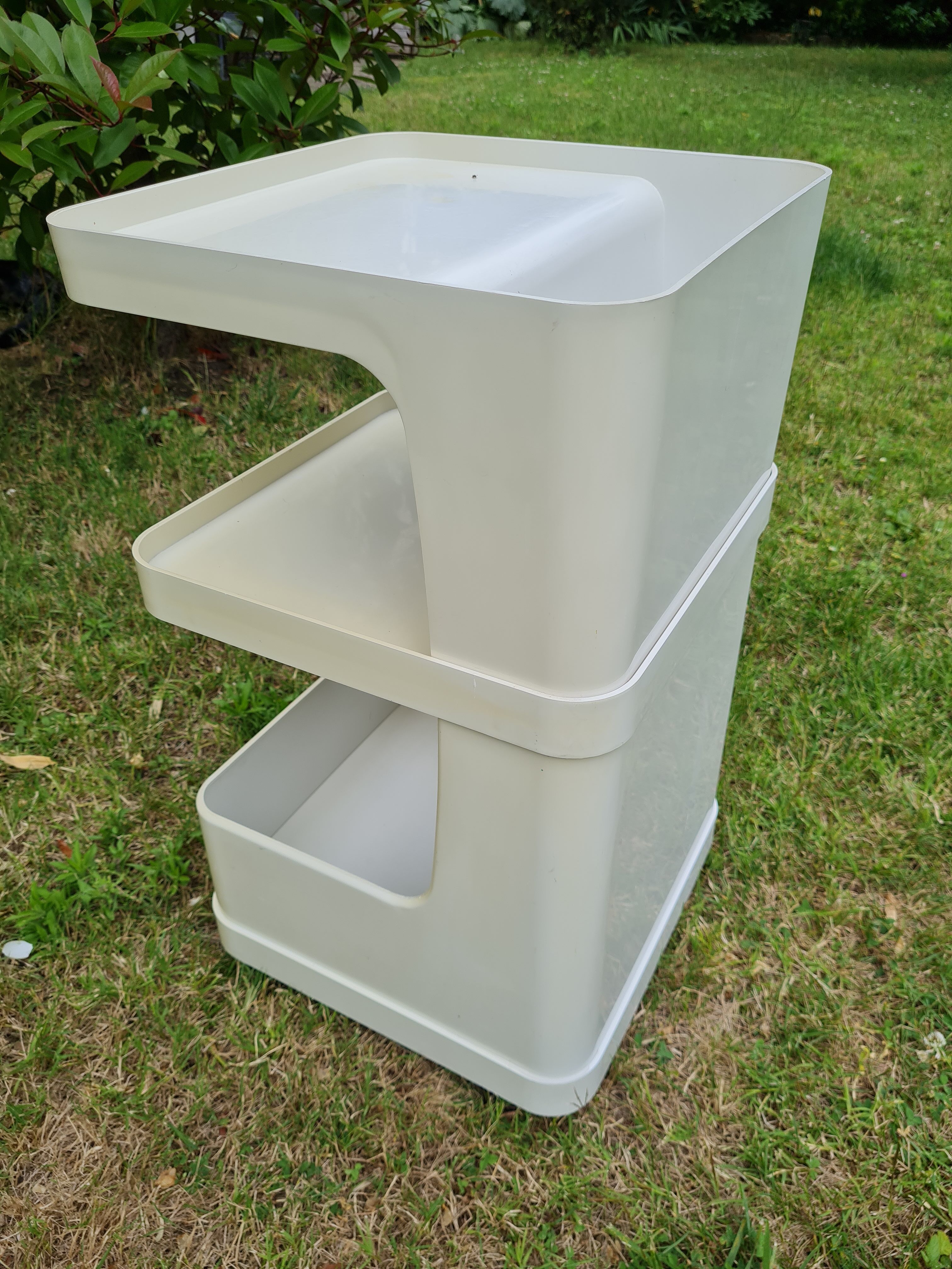 Meuble desserte sur roulettes de rangement vintage prisunic 1970