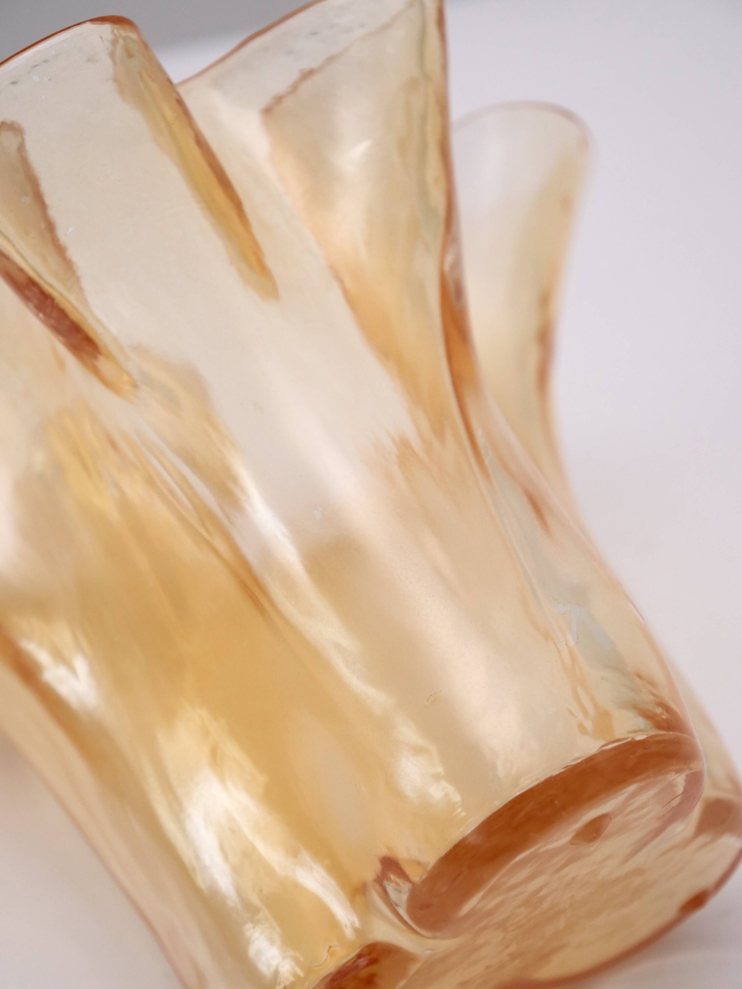 Vase mid century de Pertii Kalioninen, Muurla rose orangé, Finlande