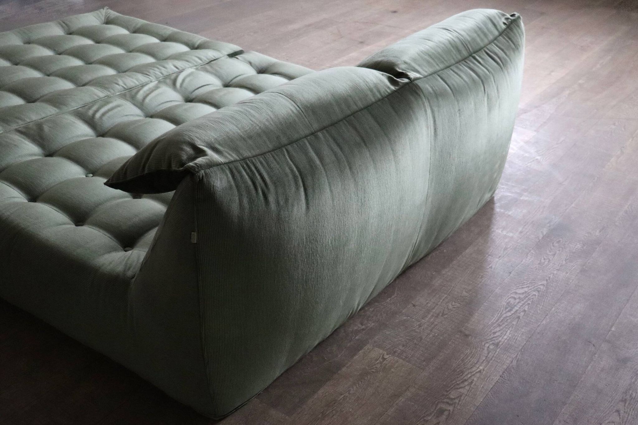 Le bambole bed in green velvet By Mario Bellini for B&B Italia, 1970s