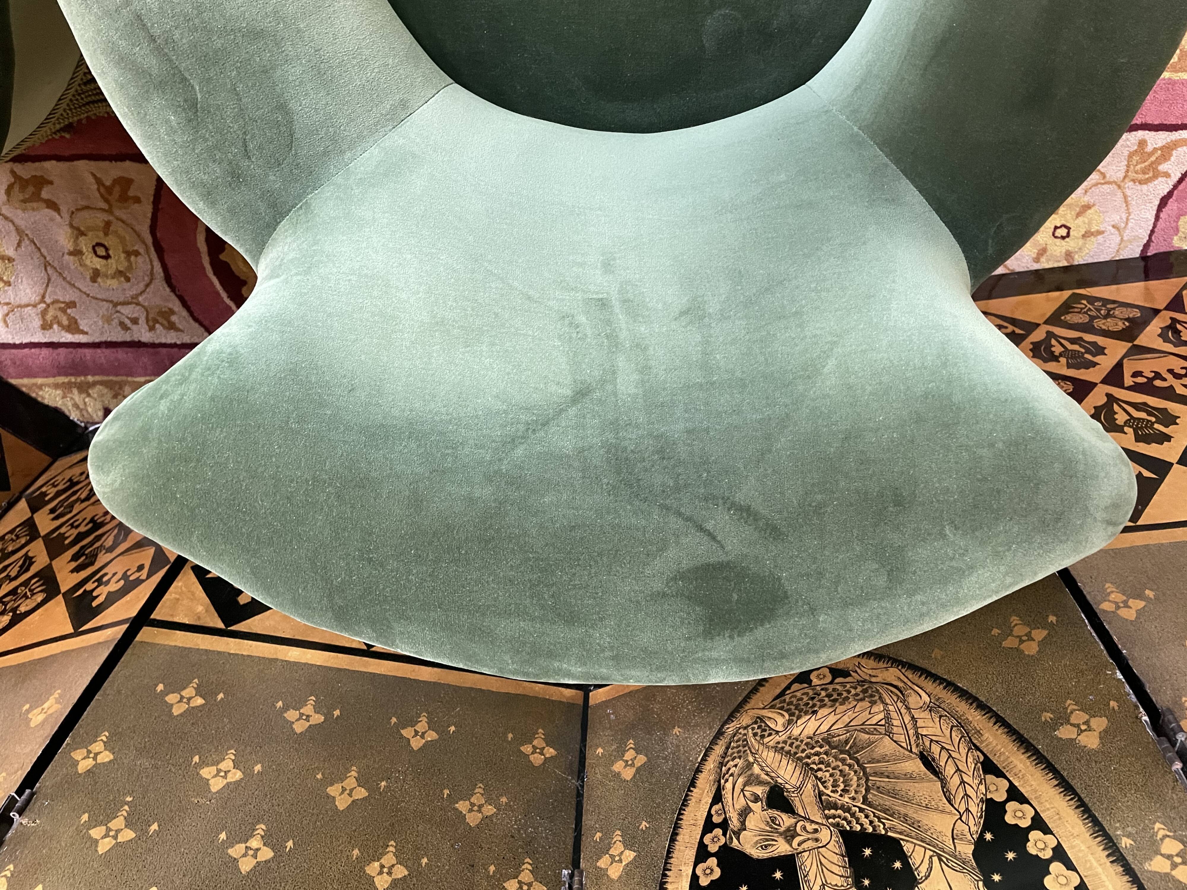 Paire de fauteuils crapaud époque Napoléon III velours vert