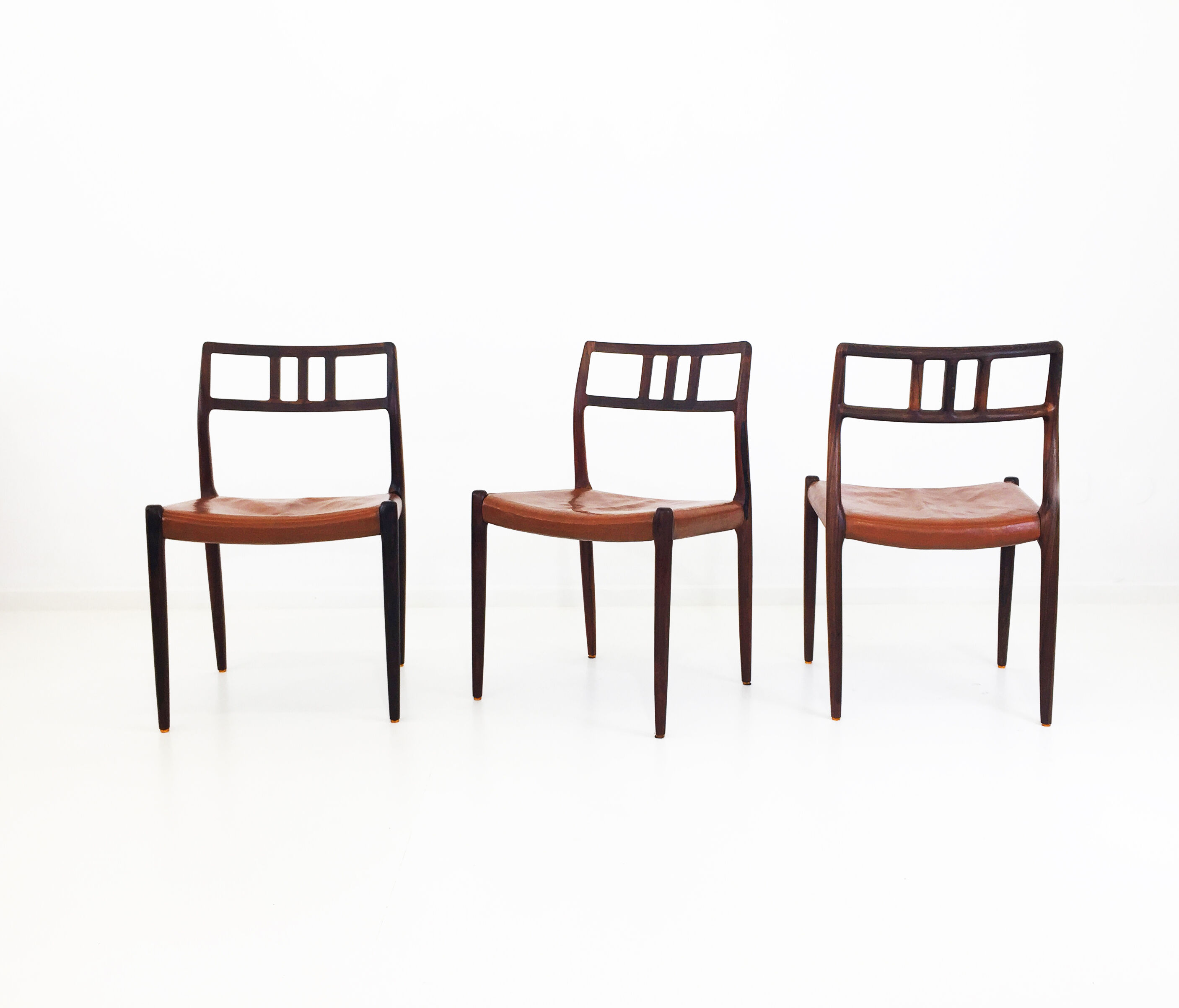 Niels Otto Moller model 79  rosewood dinning chairs