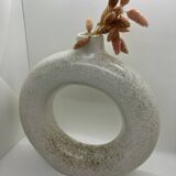 Round vase