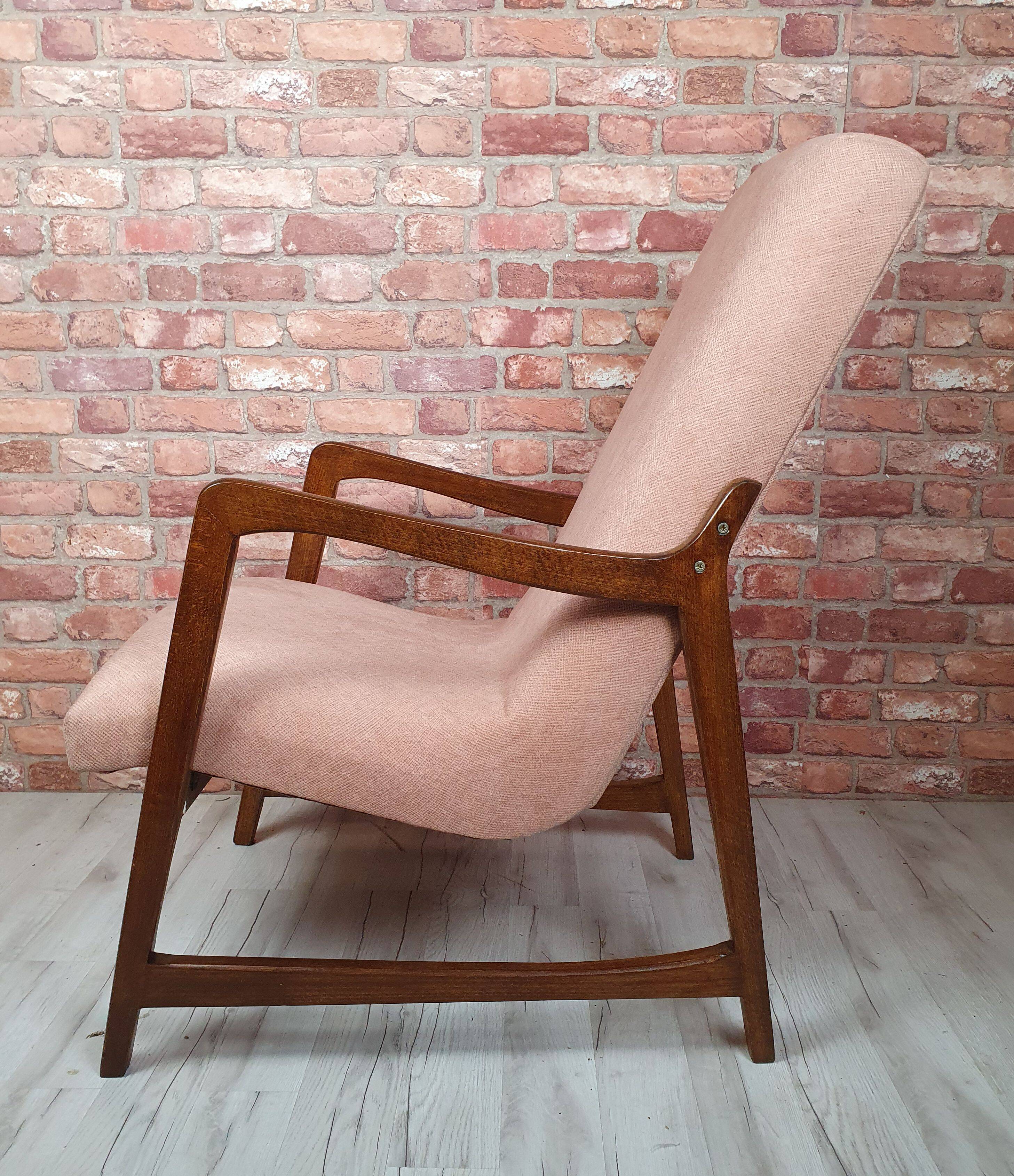 Fauteuil rénové, type 364, conçu par Barbara Fenrych-Węcławska, Pologne, années 1950