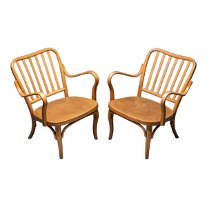 Paire de fauteuils 'modèle 752',