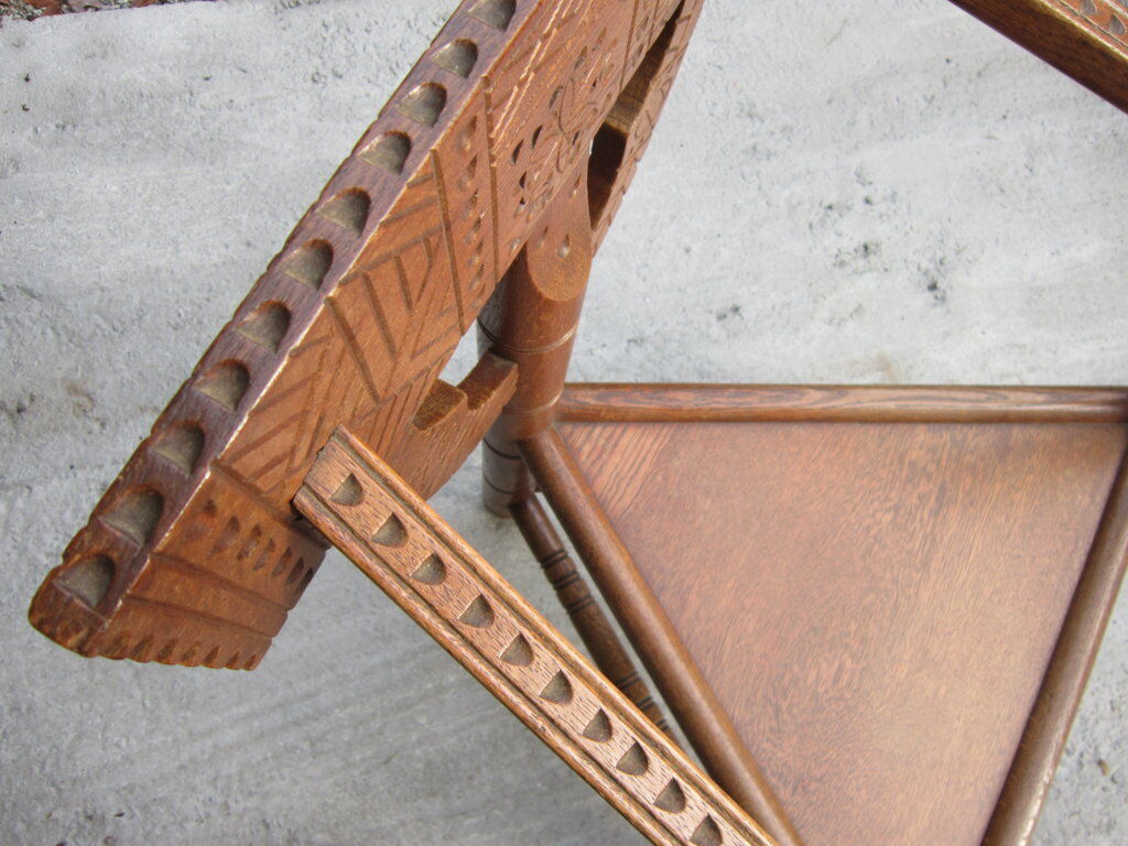 Armchair tripod oak movement Breton ar seiz vibrator