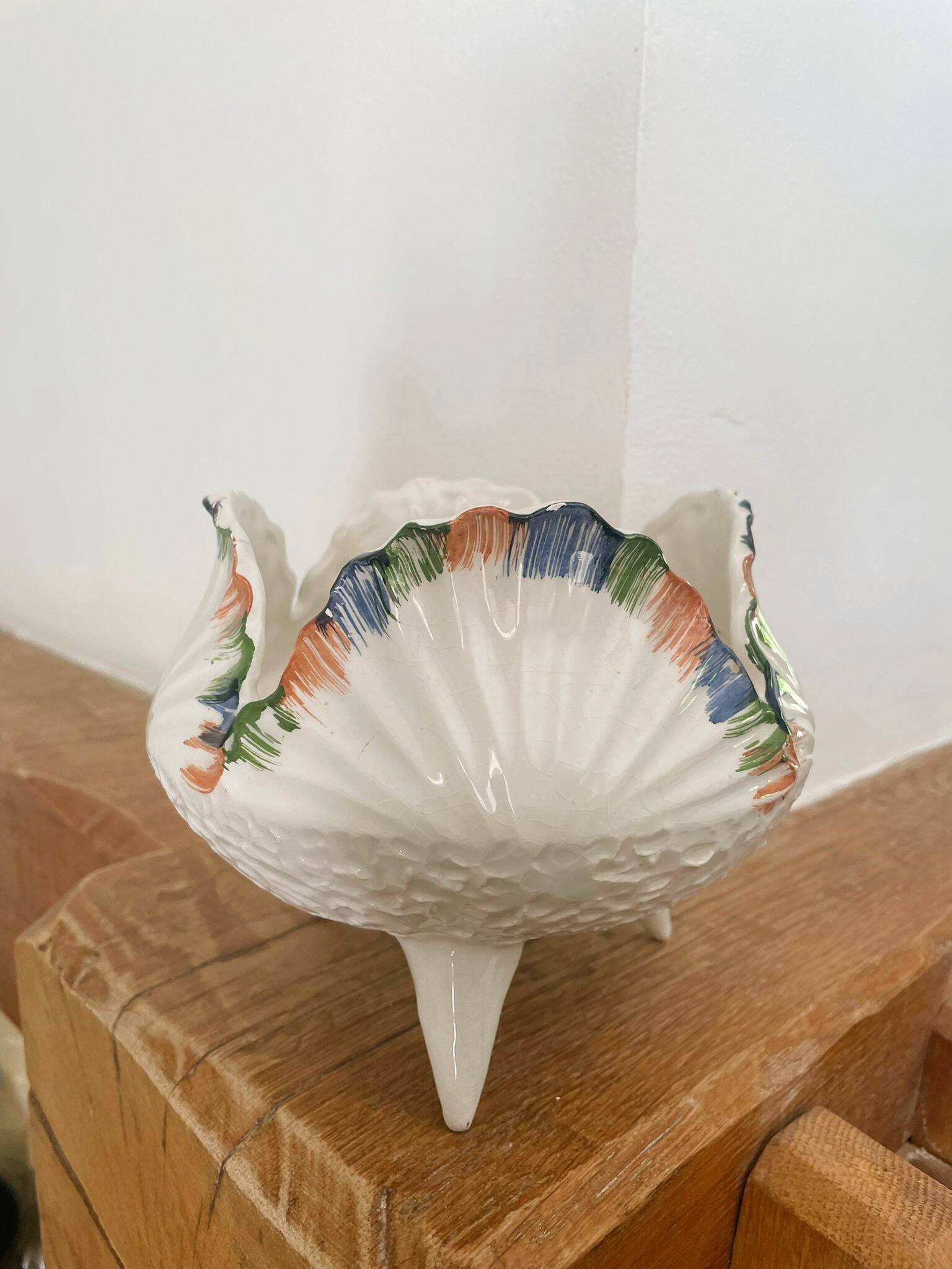 Jardinière tripode