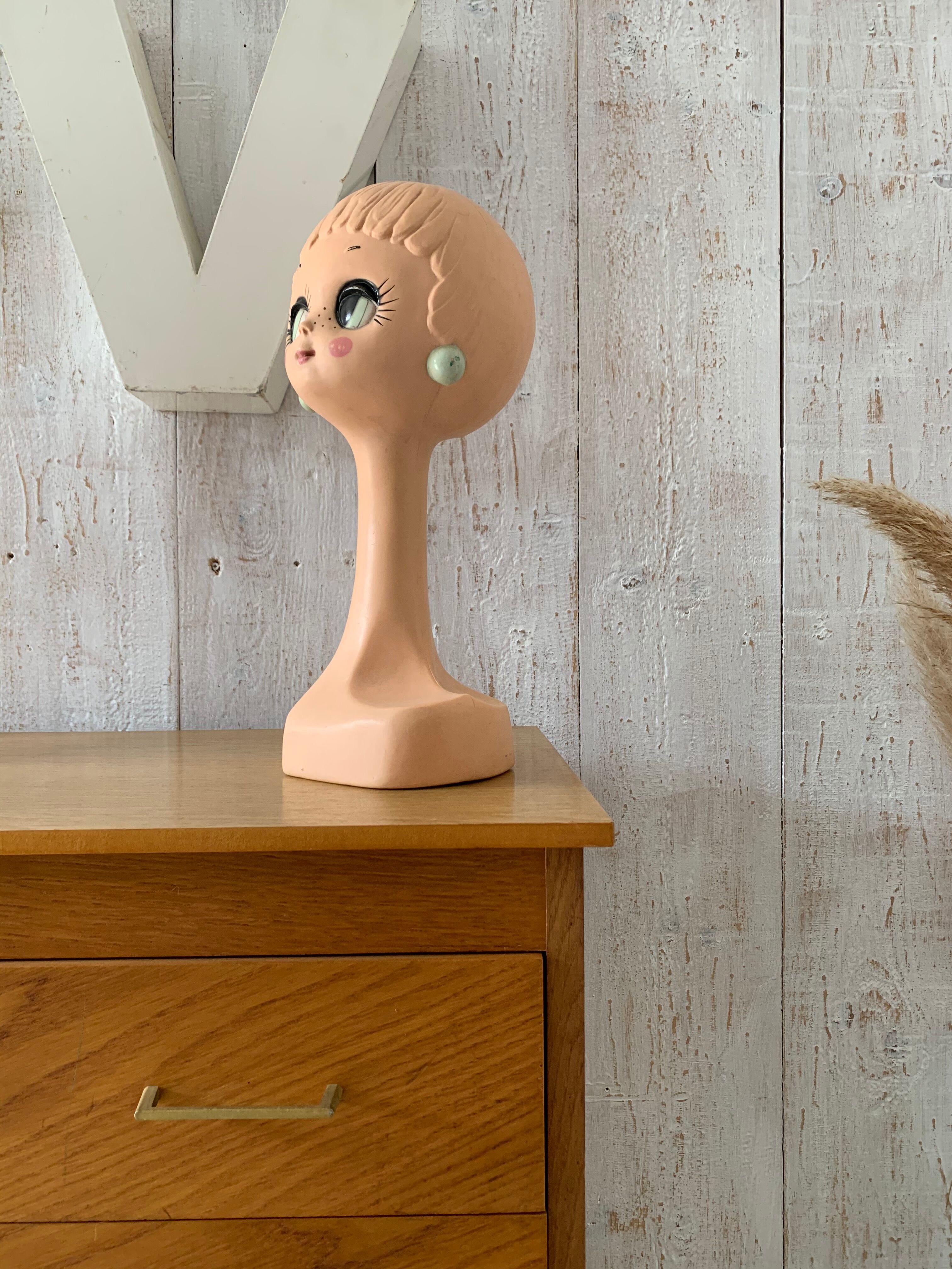 Chest of drawers with compass feet