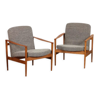 Paire de fauteuils en bois des années 1960