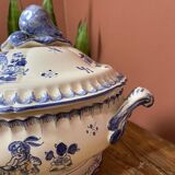 Soup tureen and its presentation dish with blue Moustiers decor