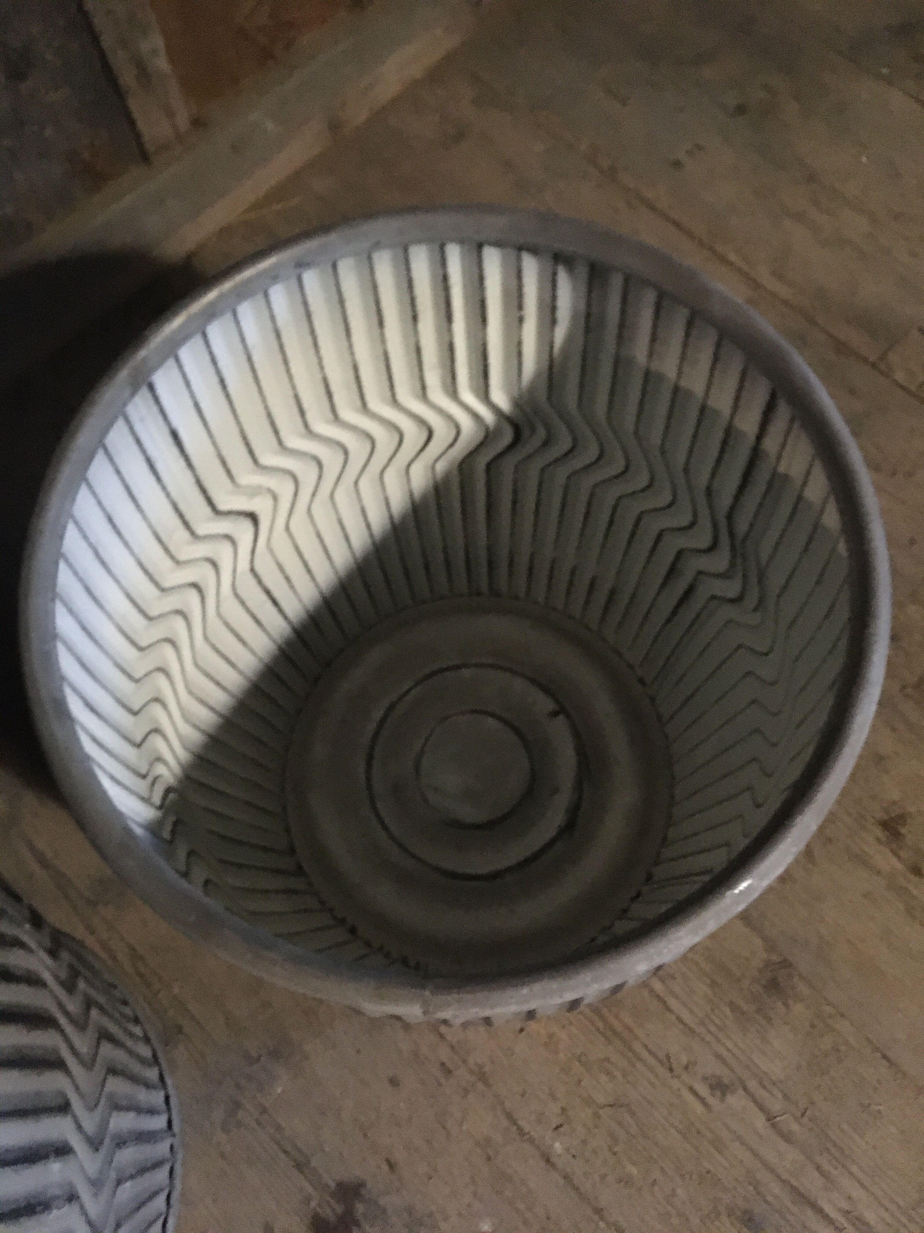 2 Dollytubs plant trays