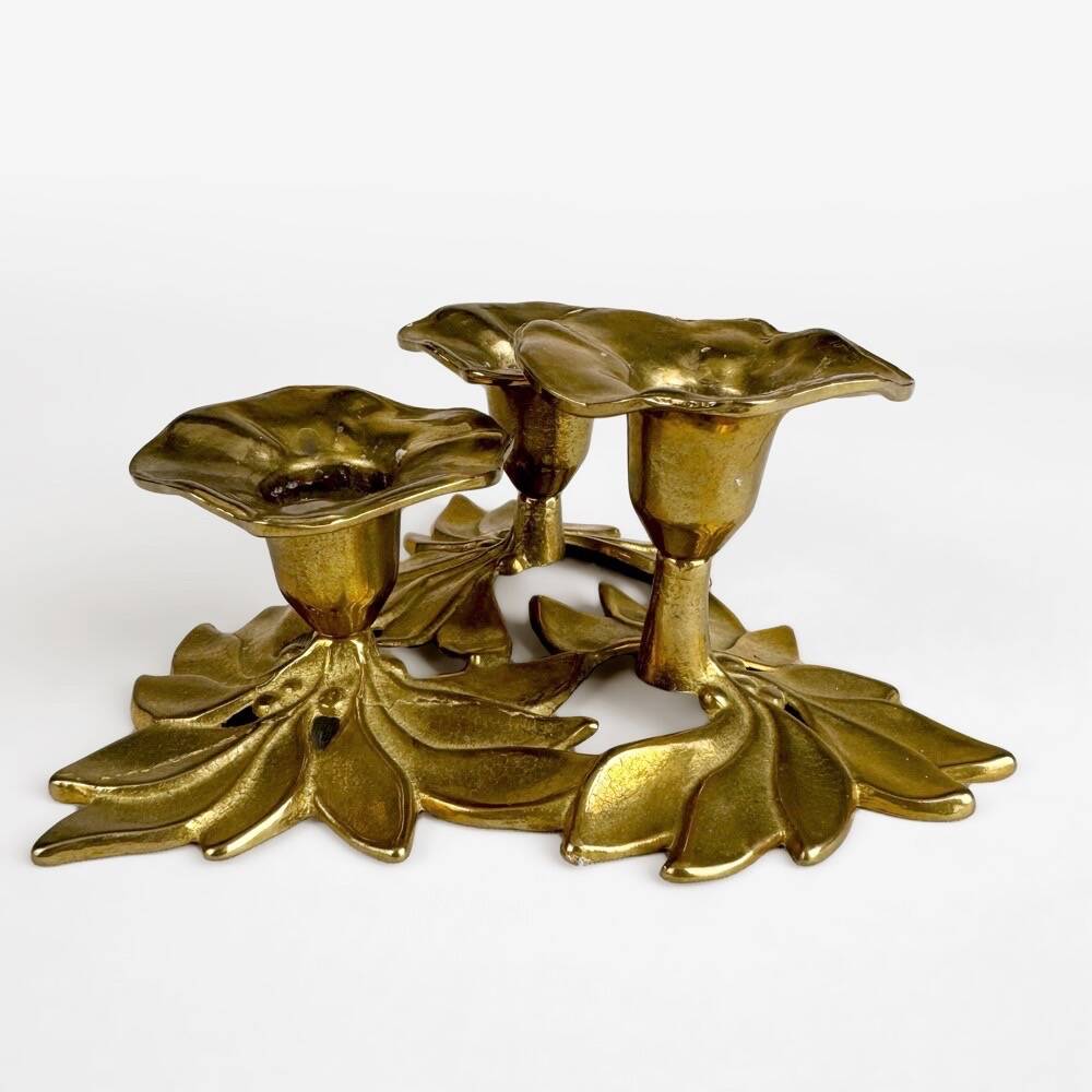 Bougeoir trois fleurs en laiton style Art Nouveau