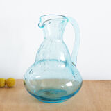 Carafe bleue en verre soufflé bullé