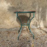 Pedestal table