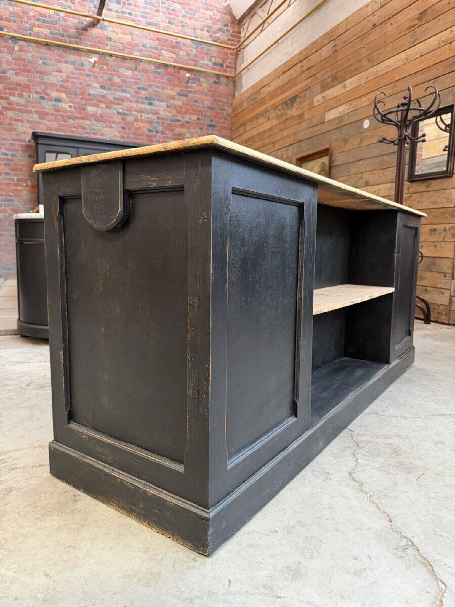 Trading counter early 20th century