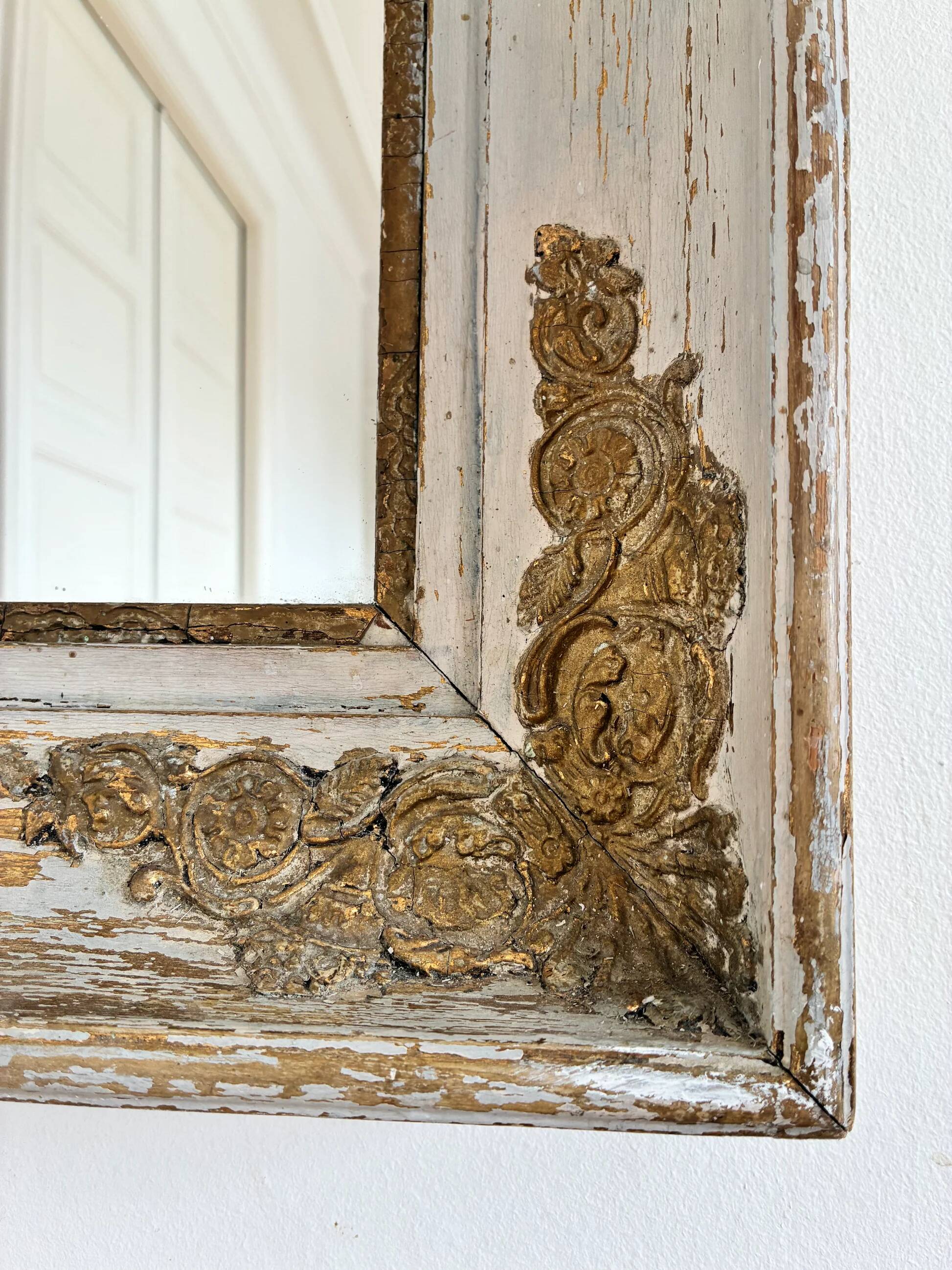 Miroir mural français en bois doré de style Napoléon III, 19e siècle