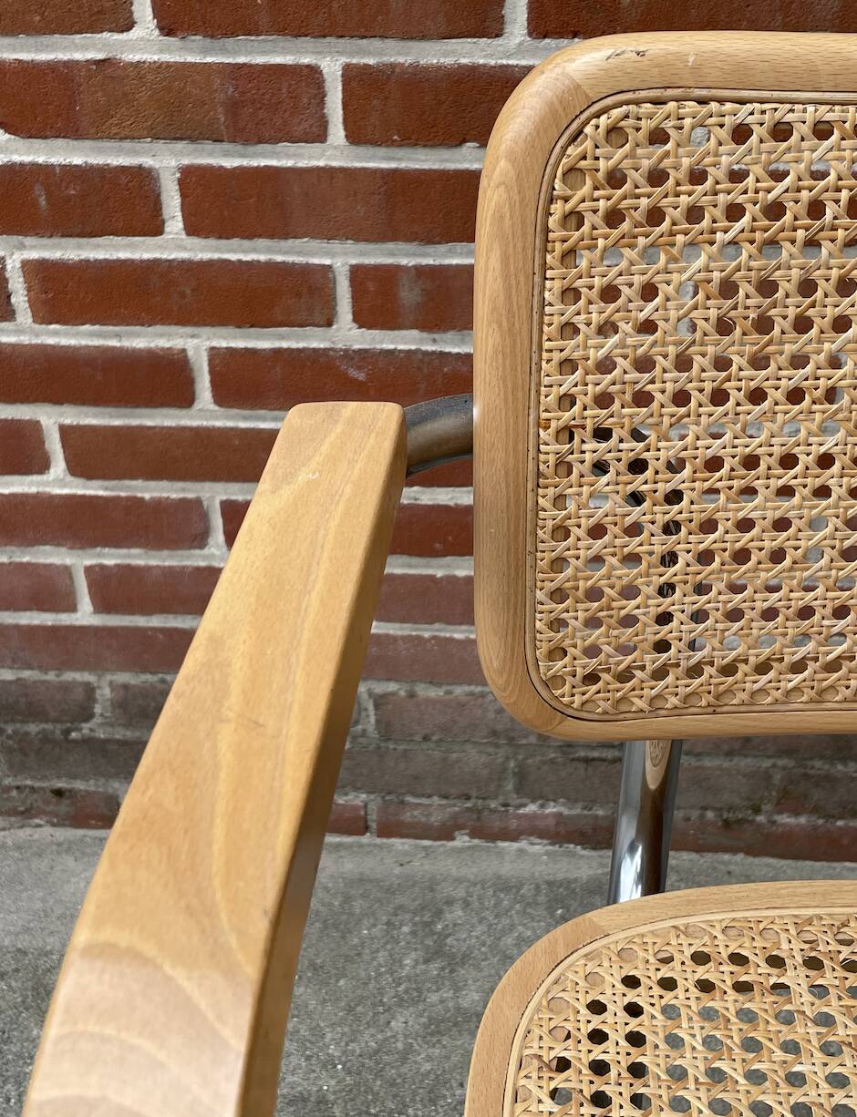 Chaise Cesca B64 avec accoudoirs par Marcel Breuer Design