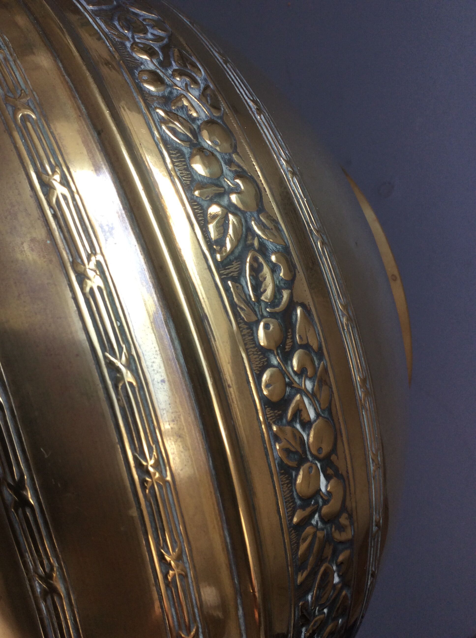 Planter  pot brass dore