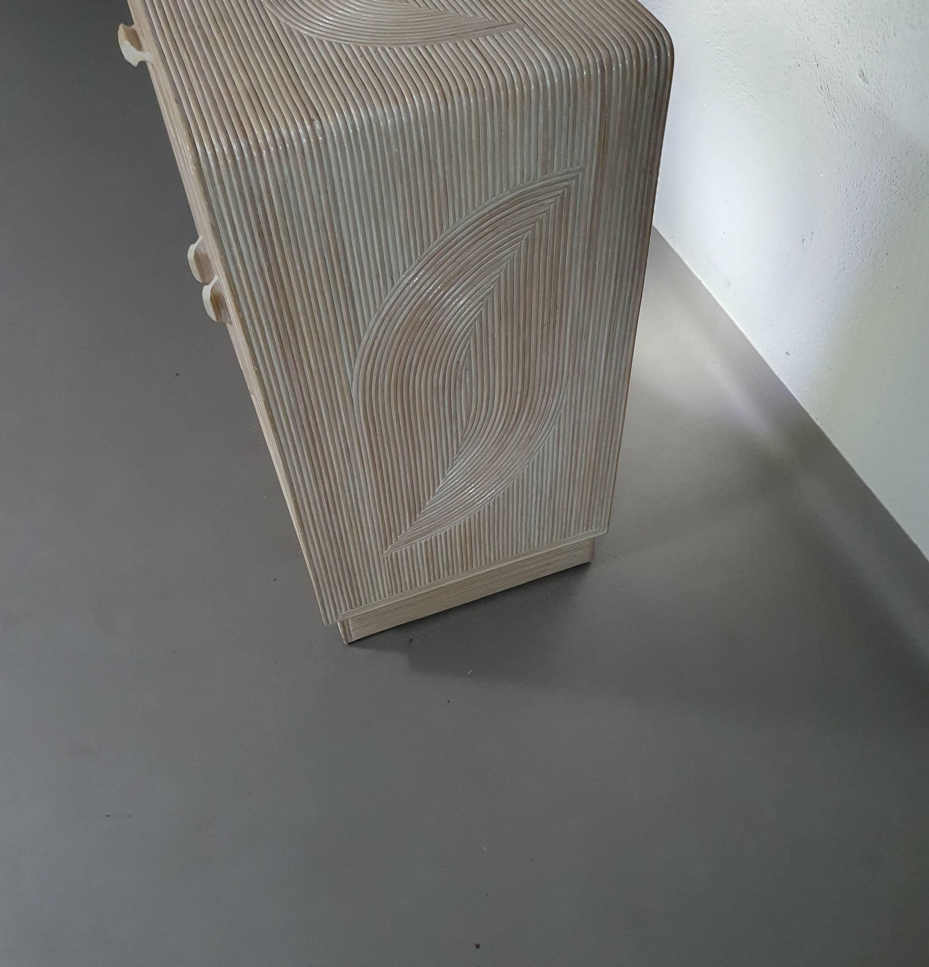 Split reed side board/cabinet 80 x 80 x 40 cm