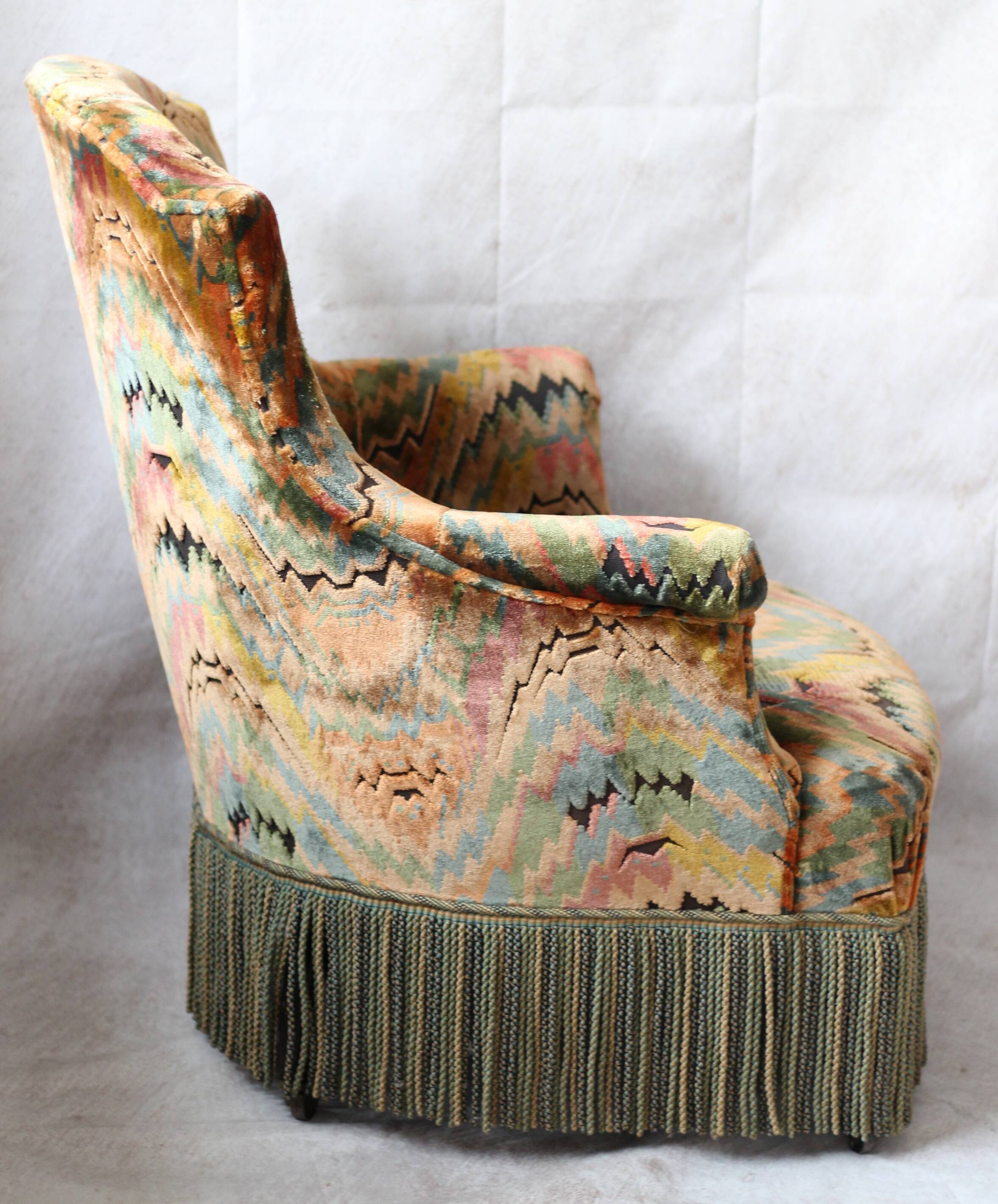 Multicolored velvet toad armchair