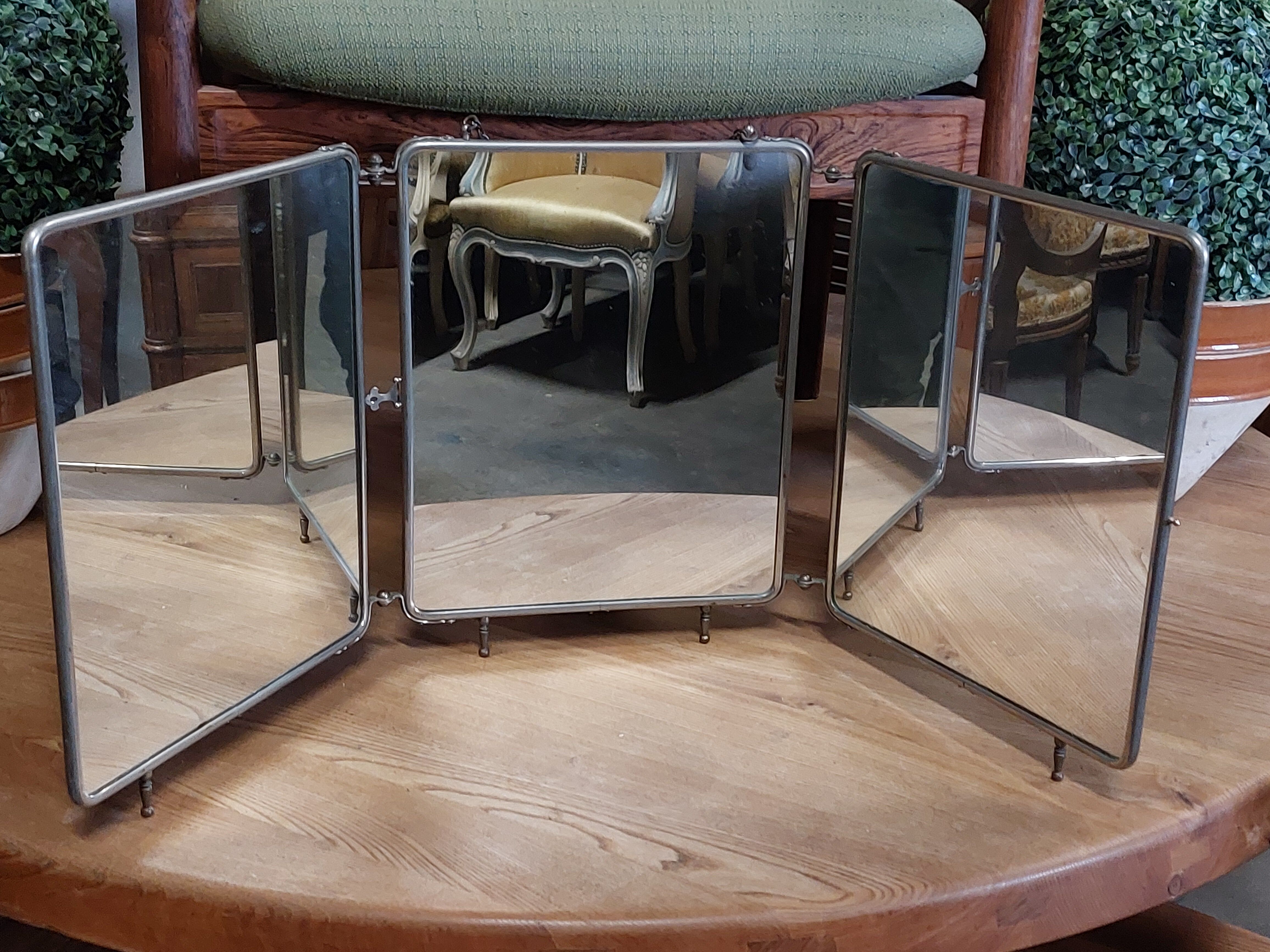 Miroir de barbier triptyque sur pieds 1930