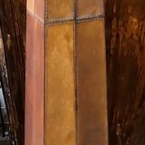 Vintage 80s design floor lamp in leather and brass.