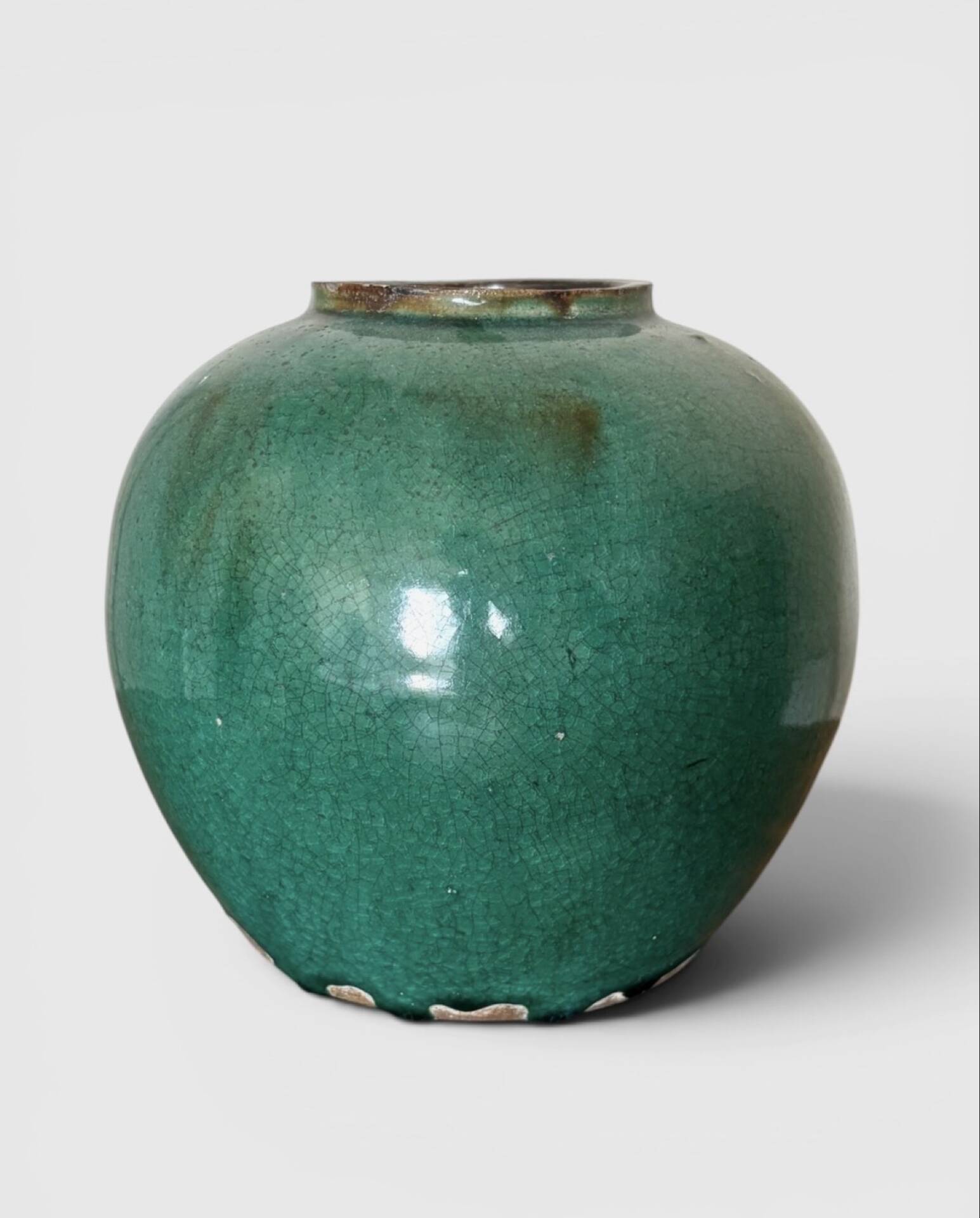 Ancient Chinese ceramic jar