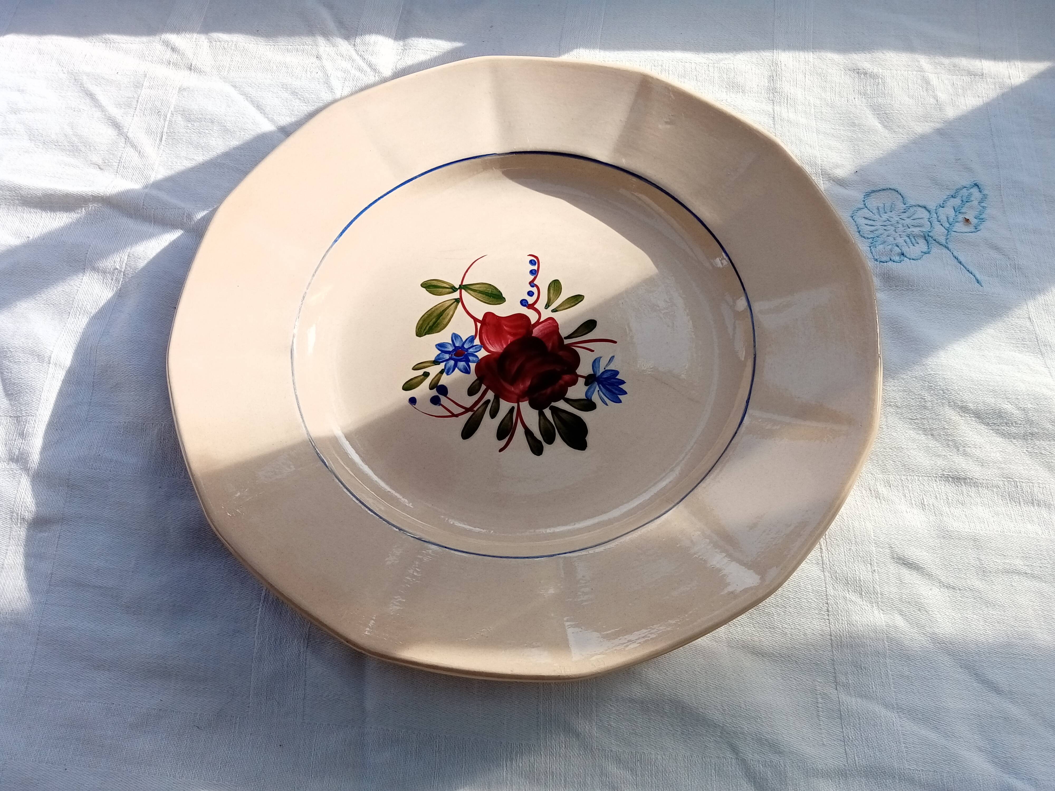 Ensemble de 3 plats et saucière Digoin