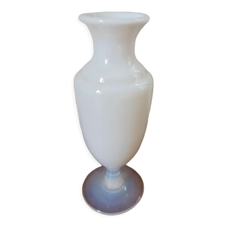 Vase opaline