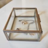Rectangular glass box